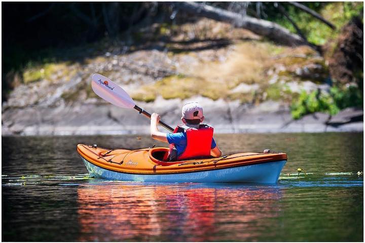 When to Teach Kids to Kayak & Paddleboard